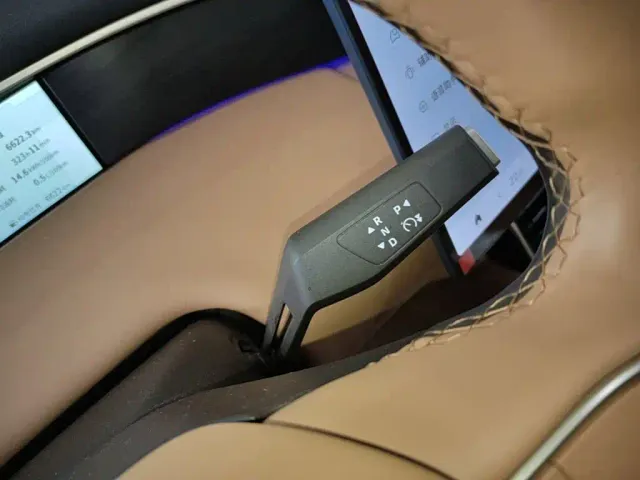 Dongfeng Aeolus L8 — Фото автомобиля 13