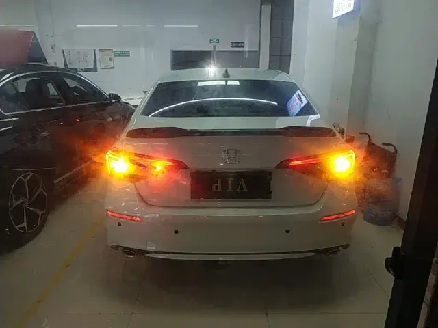 Honda Civic — Фото автомобиля 5
