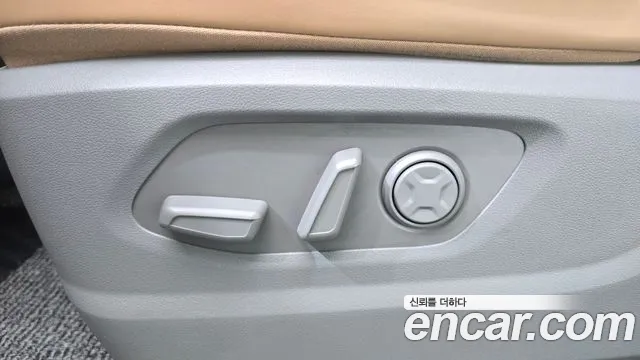Hyundai Staria Staria 4WD Lounge 9 мест — Фото автомобиля 15