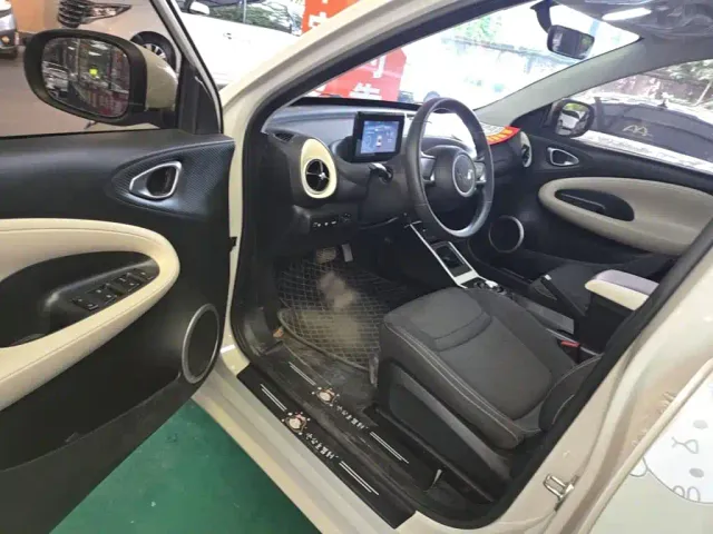Wuling Bingo — Фото автомобиля 15
