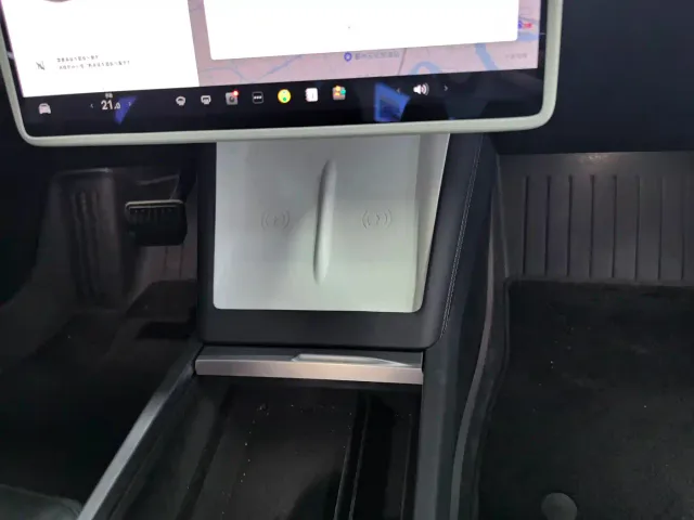 Tesla Model 3 — Фото автомобиля 15