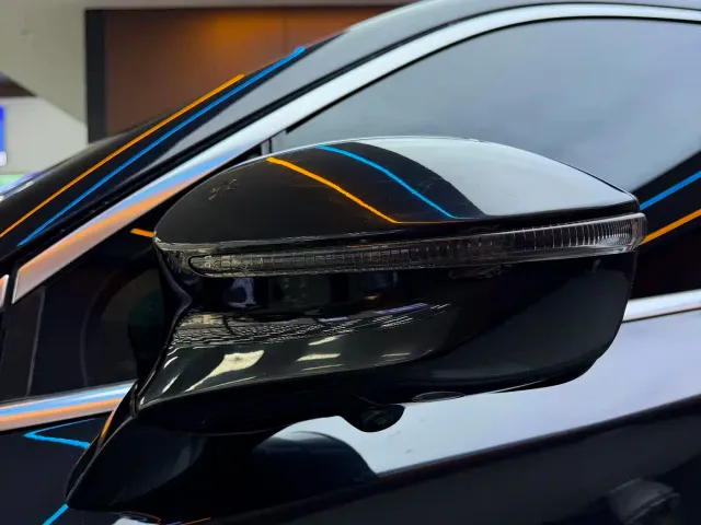 BYD Tang — Фото автомобиля 13