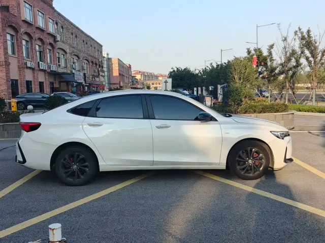 Buick Verano — Фото автомобиля 7