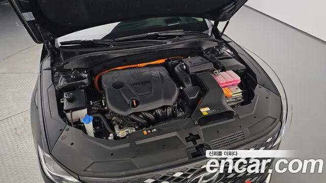 Hyundai Grandeur Grandeur (New) Hybrid — Фото автомобиля 9