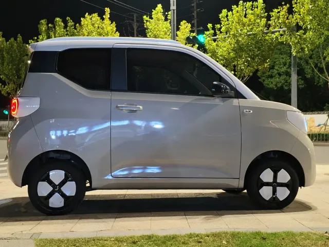 Wuling Hongguang Mini EV — Фото автомобиля 7