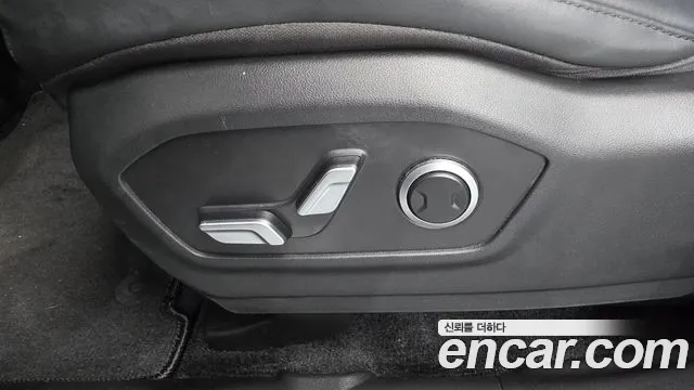 Hyundai Santafe Santa Fe (MX5) Бензин 2.5T 2WD — Фото автомобиля 24
