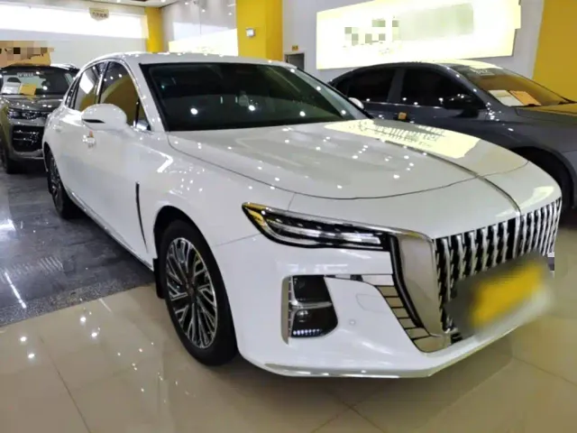 Hongqi H5 — Фото автомобиля 3