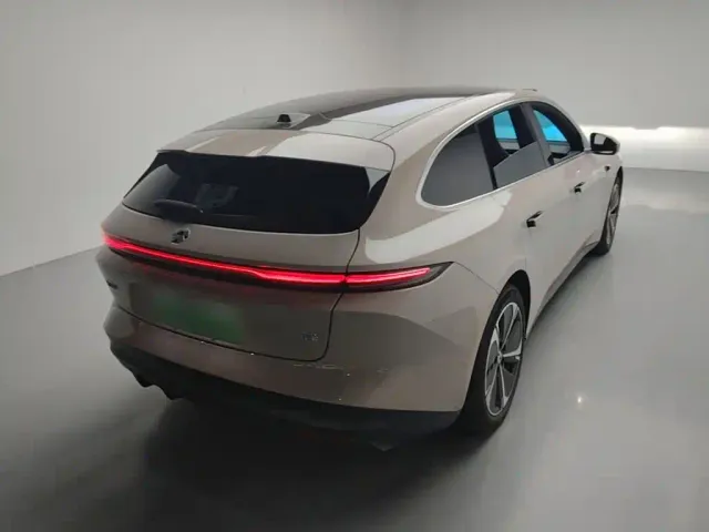 Nio ET5 Touring — Фото автомобиля 6