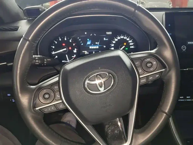 Toyota Avalon — Фото автомобиля 10
