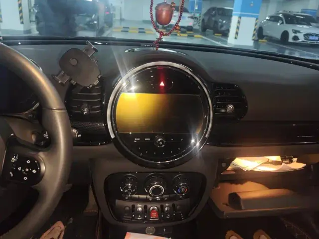 MINI Clubman — Фото автомобиля 13