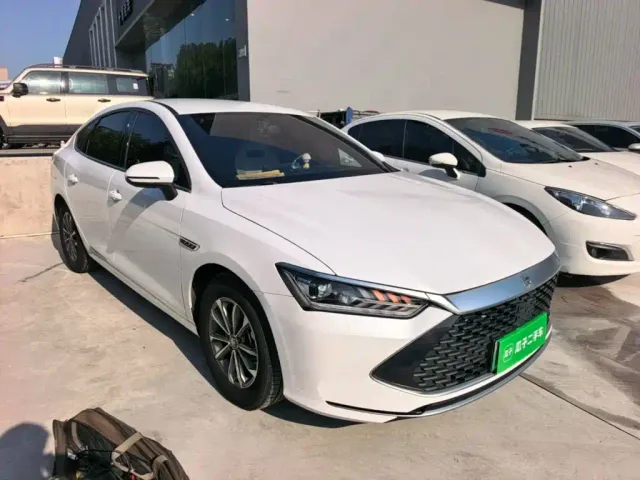BYD Qin PLUS — Фото автомобиля 3