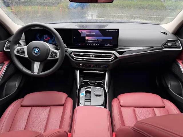 BMW i3 — Фото автомобиля 6