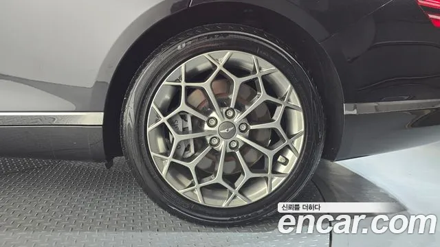 Genesis G80 RG3 — Фото автомобиля 6