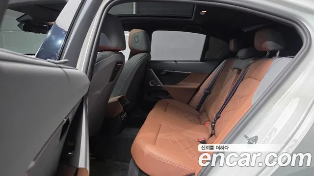 BMW 5 Series G60 — Фото автомобиля 18