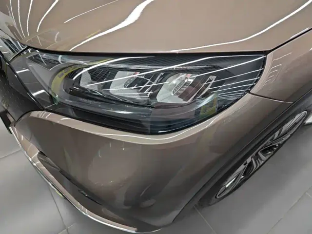 Mercedes-Benz EQE SUV — Фото автомобиля 23