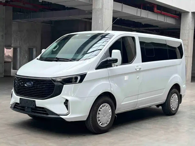 Фотография автомобиля — Ford Transit
