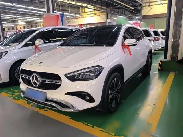 Фотография автомобиля — Mercedes-Benz GLA-Class