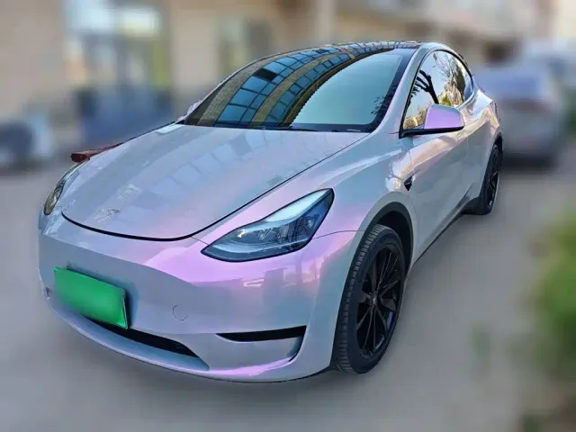 Фотография автомобиля — Tesla Model Y