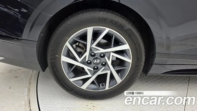 Hyundai Grandeur GN7 — Фото автомобиля 5
