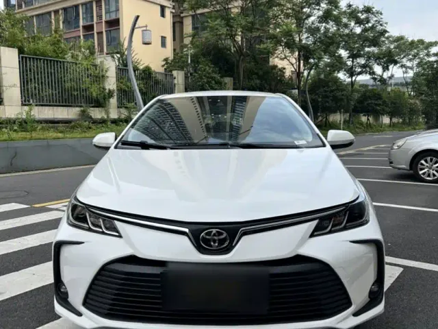 Toyota Corolla — Фото автомобиля 8