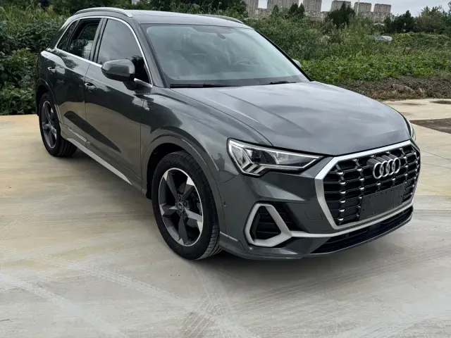 Audi Q3 — Фото автомобиля 3