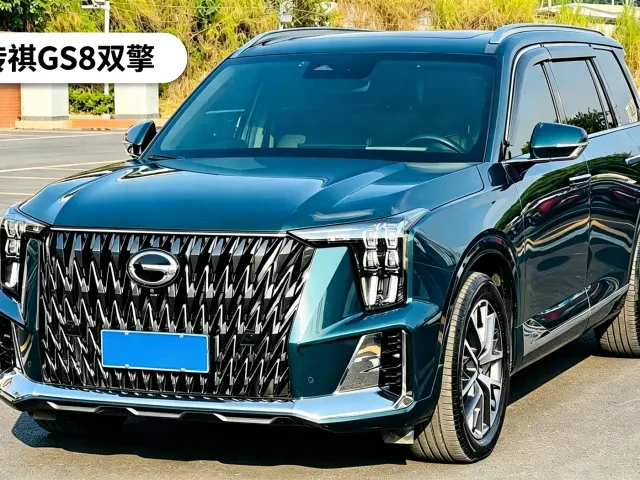 Фотография автомобиля — GAC Trumpchi GS8