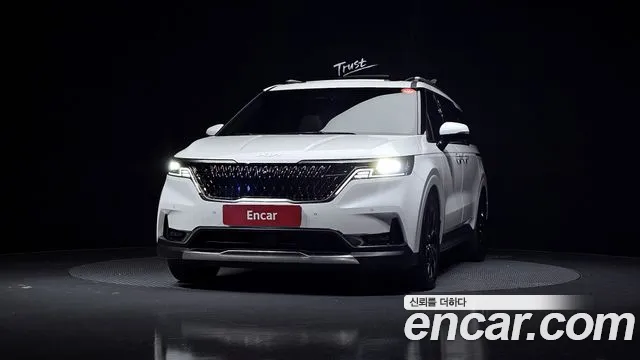 Kia Canival Carnival 4 поколение Дизель 9 мест Signature — Фото автомобиля 3