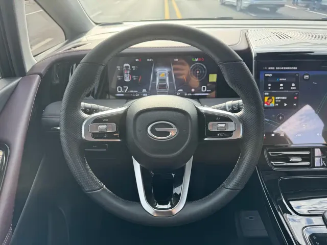 GAC Trumpchi M8 — Фото автомобиля 12