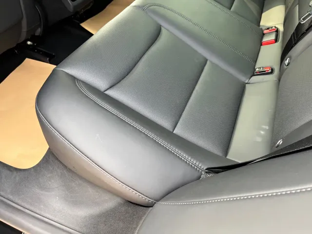 Tesla Model 3 — Фото автомобиля 16