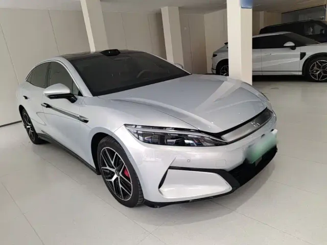 BYD Han L — Фото автомобиля 21