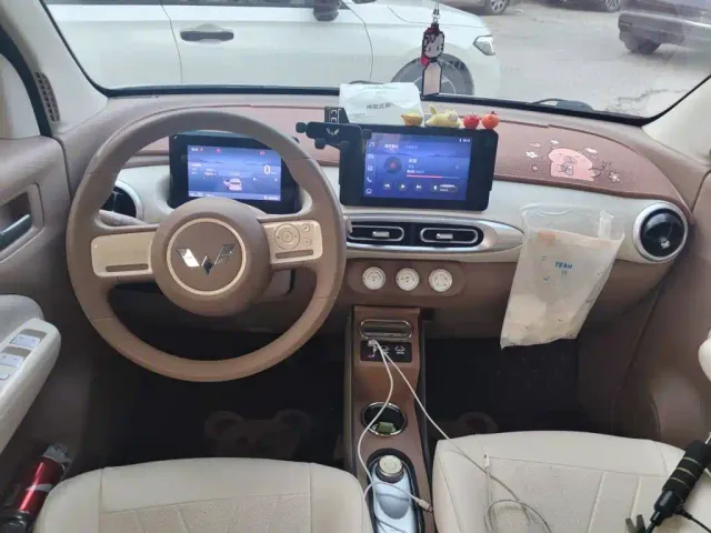 Wuling Hongguang Mini EV — Фото автомобиля 8