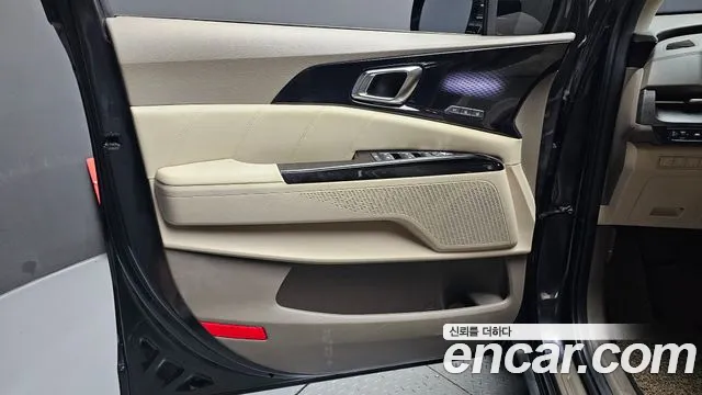 Kia Canival Carnival 4 поколение Дизель 7 мест Signature — Фото автомобиля 24