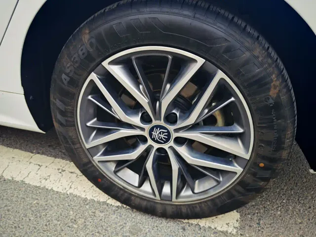 BYD Qin PLUS — Фото автомобиля 13