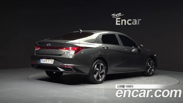 Hyundai AVANTE Avante (CN7) — Фото автомобиля 2