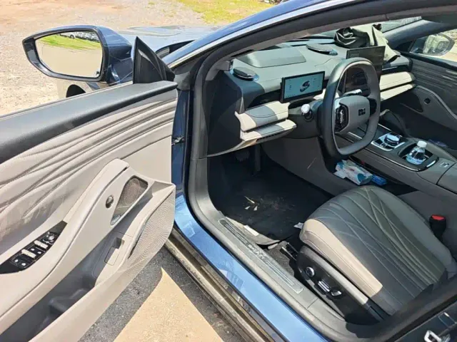 Geely Galaxy Xingyao 8 — Фото автомобиля 15