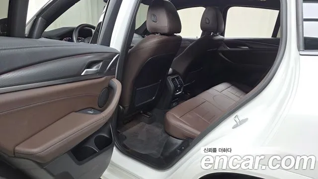 BMW X4 xDrive20i M Sport — Фото автомобиля 12
