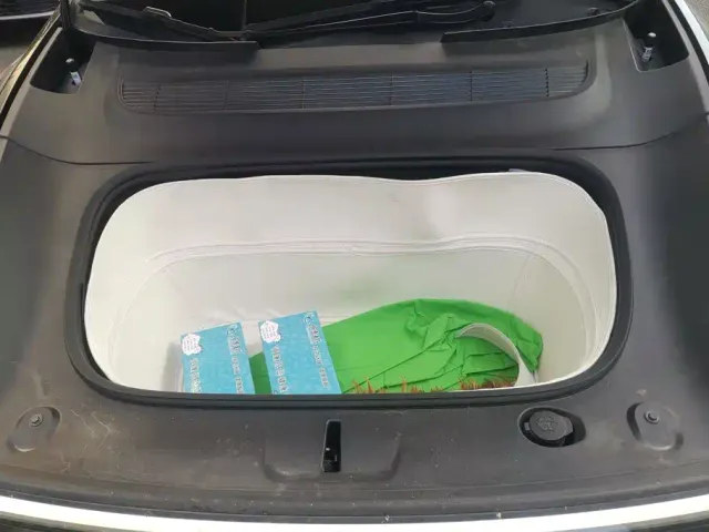 Tesla Model Y — Фото автомобиля 9