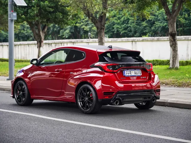 Toyota GR YARIS — Фото автомобиля 3