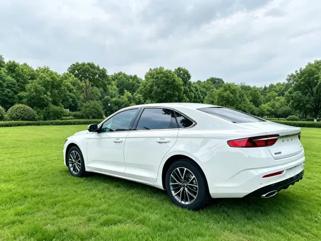 Geely Xingrui — Фото автомобиля 4