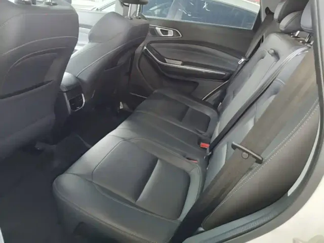 Chery Tiggo 8 — Фото автомобиля 16