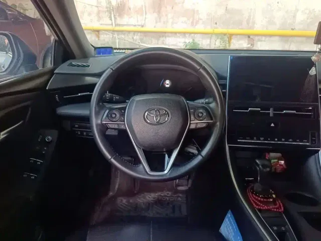 Toyota Avalon — Фото автомобиля 11