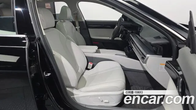 Hyundai Grandeur GN7 — Фото автомобиля 16