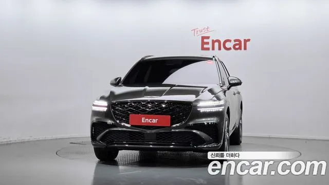 Genesis GV70 — Фото автомобиля 3