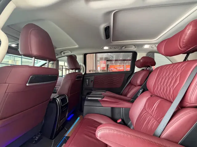 Honda Elysion — Фото автомобиля 17