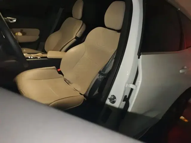 Volvo XC60 — Фото автомобиля 16