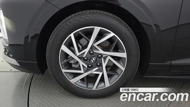 Hyundai Grandeur GN7 — Фото автомобиля 5