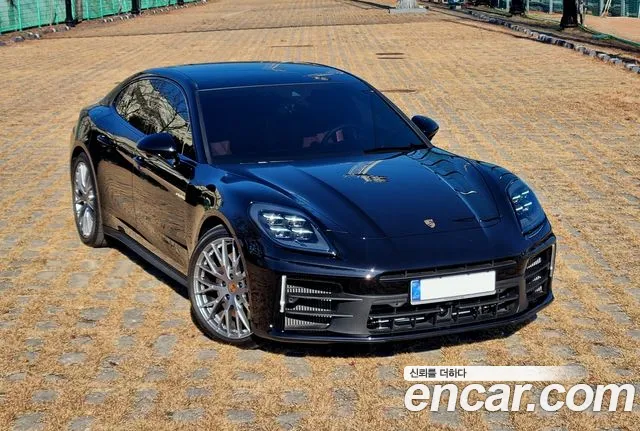 Porsche Panamera — Фото автомобиля 2