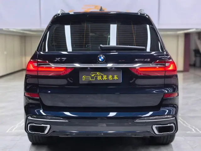 BMW X7 — Фото автомобиля 5