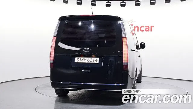 Hyundai Staria Staria Lounge 9 мест — Фото автомобиля 4