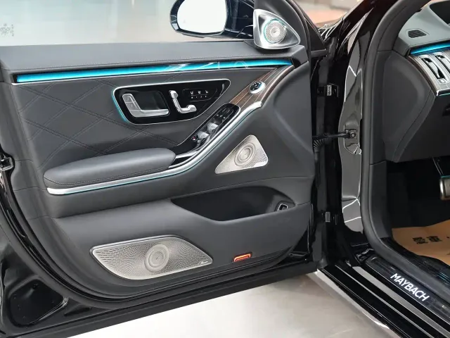 Mercedes-Benz Maybach S-Class — Фото автомобиля 8